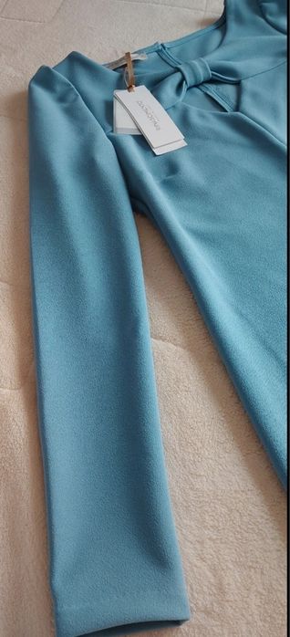 Rochita eleganta cu decolteu funda