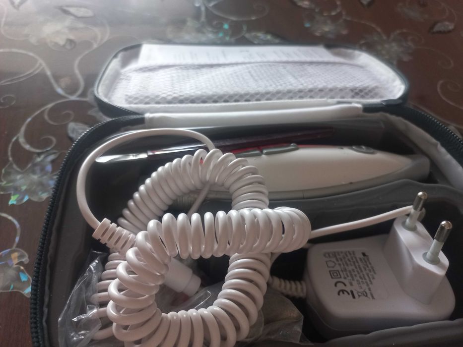 Електрическа машинка за маникюр и педикюр