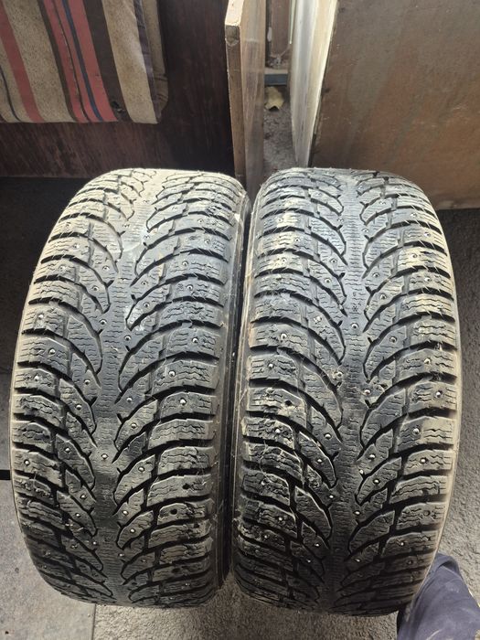 Резина зимняя шипованная 2шт 275/55 R20