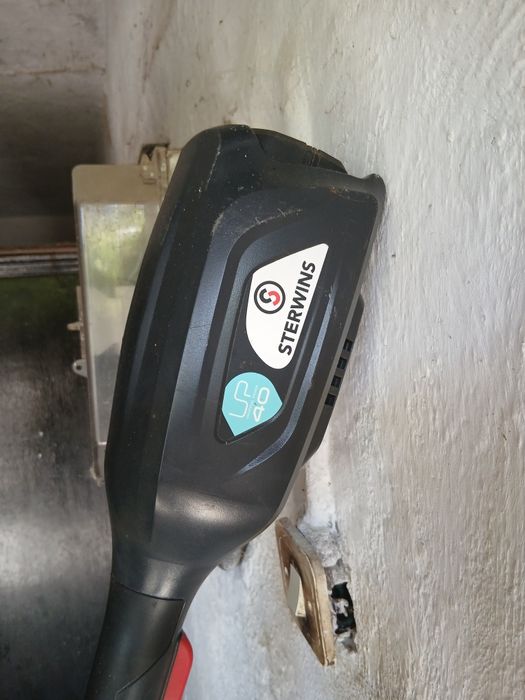 Vand motocoasa cu acumulator ,40 wati