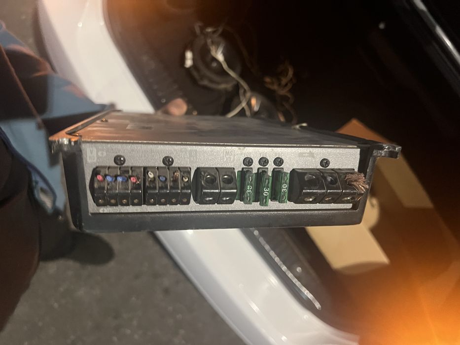 Usilitel kalonka dvuxkompanentka