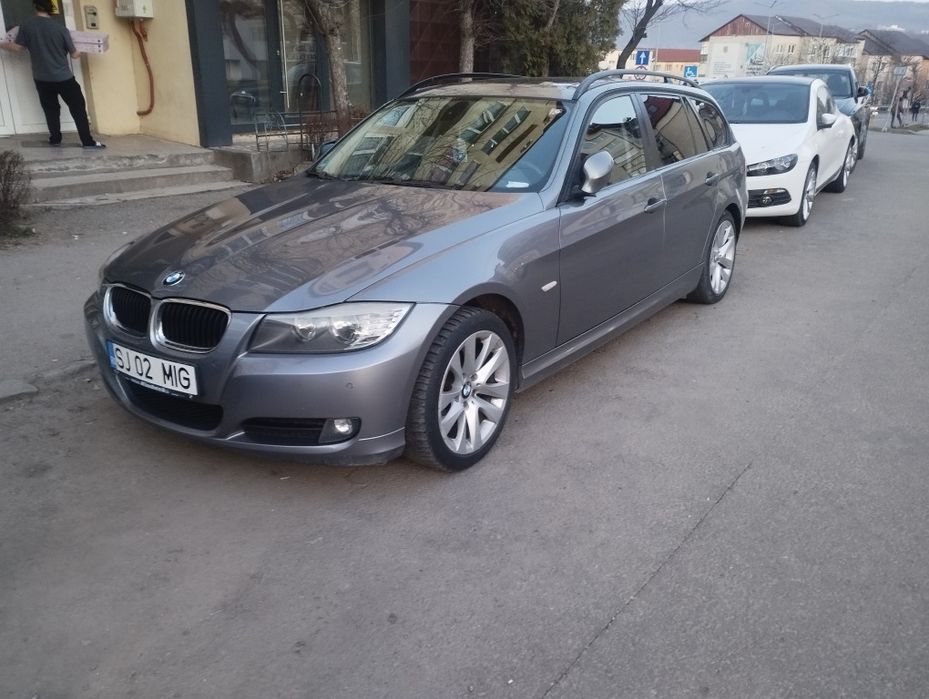 Vând BMW 318 AN 2010