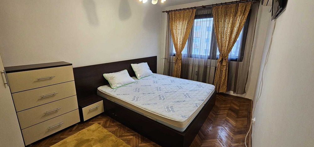 Proprietar vand apartament 3 camere 3/4 Titan scoala 196
