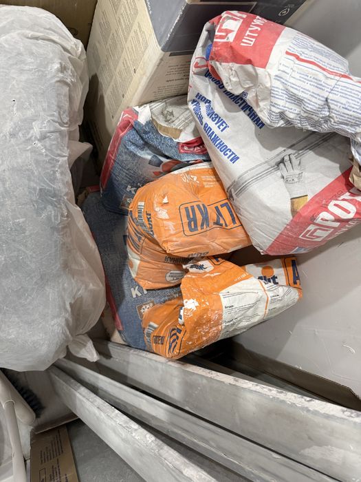 Продам плиточный клей, глат, финиш
