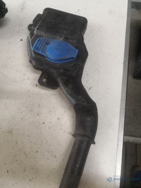 Vas Lichid Parbriz Audi A4 Iv (8K2, B8) [ 2007 - 2015 ] Oem 8T1955463