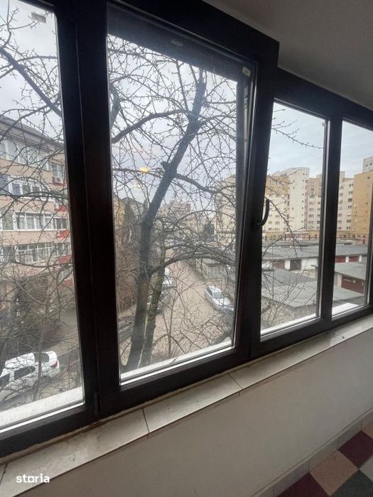 Apartament 4 camere, 100 mp utili, 2 bai, etaj 2 – zona Centrala