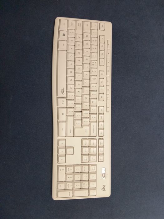 Kit mouse si tastatura wireless Logitech aproape nou