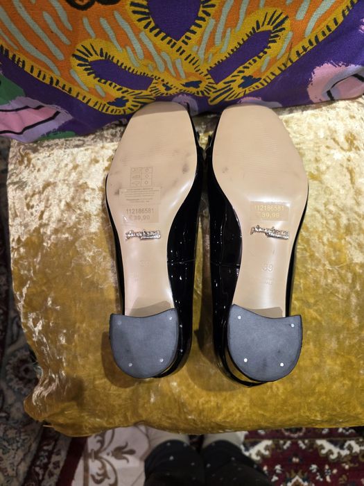 Елегантни обувки с нисък ток Primadonna