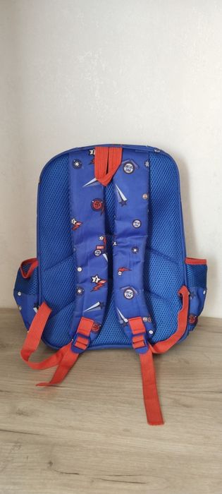Продам школьные рюкзаки