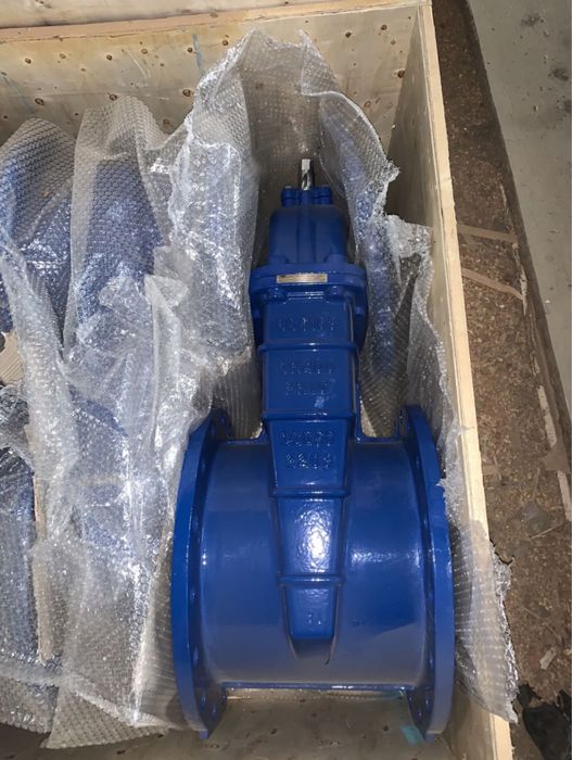 Zadvishka chugunnaya du 400 ru 10 Задвижка чугунная