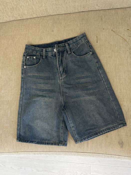 Продам Джинсовые шорты