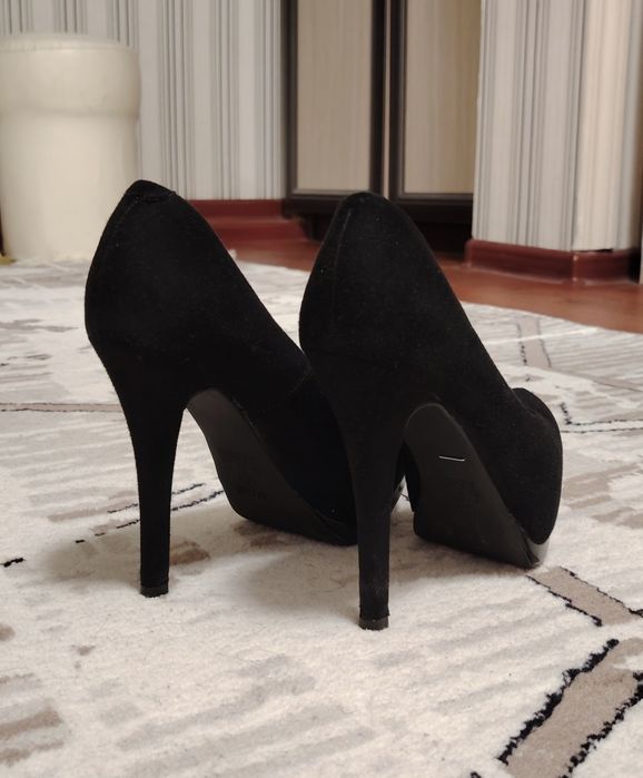 Новые туфли, босоножки, полусапоги. Размеры 35,37,38