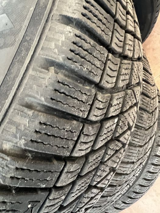 Гуми KUMHO 235/65/17 зимни