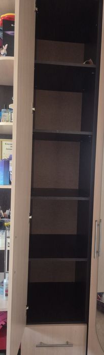 Продам шкаф угловой