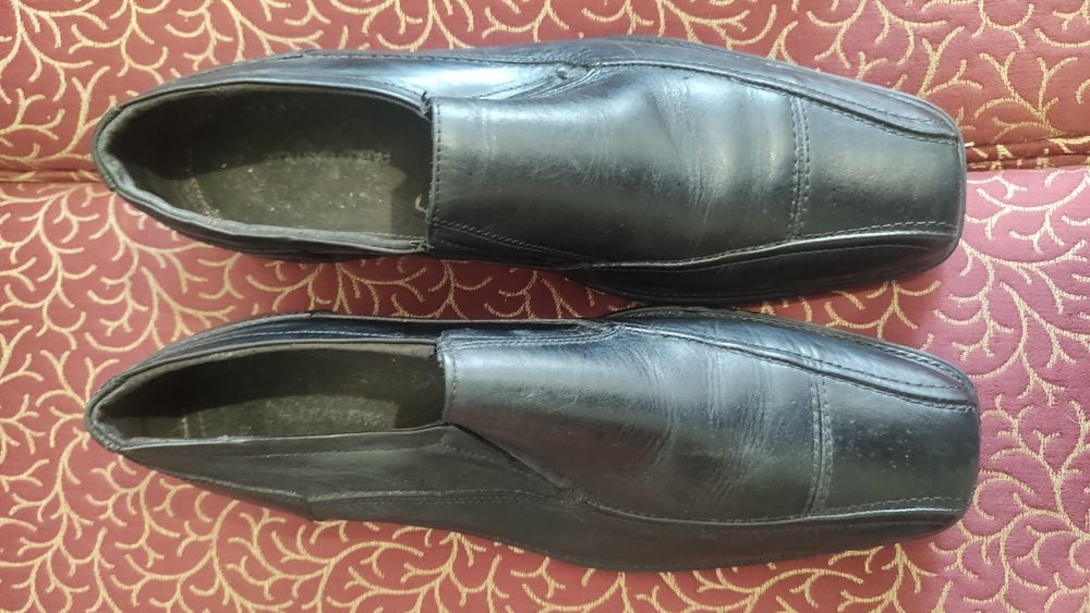Pantofi din piele