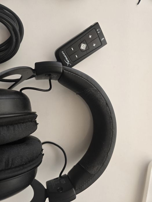 Casti Hyperx x cloud core + Controller casti hyperx