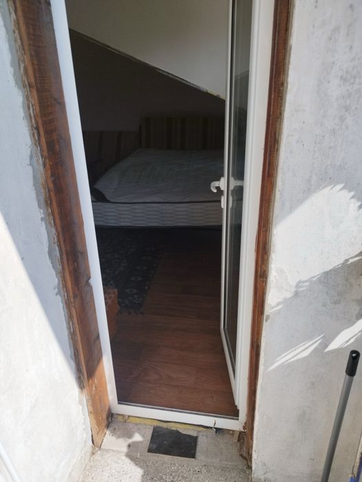 Студио под наем