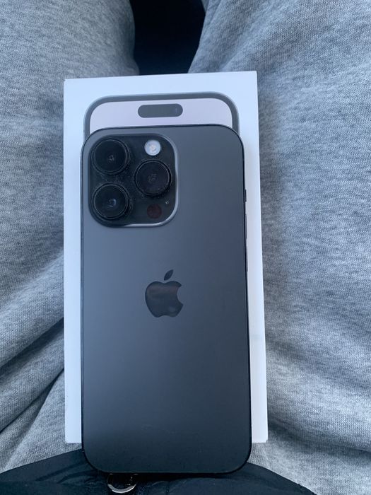 Продам айфон 14 про