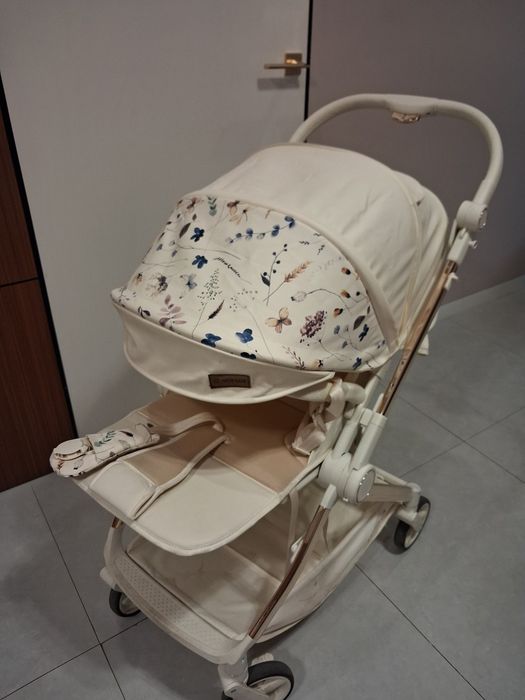 Продам коляску летнюю