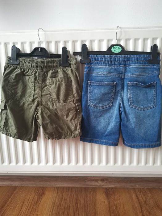 Pachet două perechi de pantaloni scurți pentru băieți
