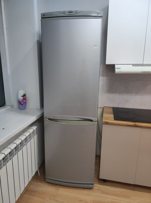 Продается холодильник