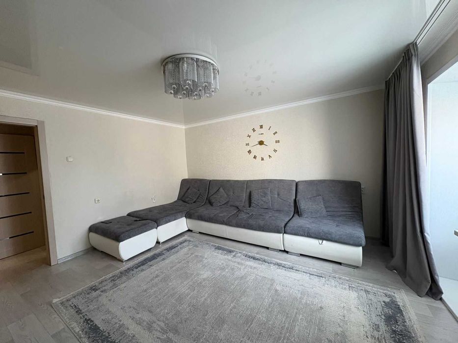 Продам.     диван.