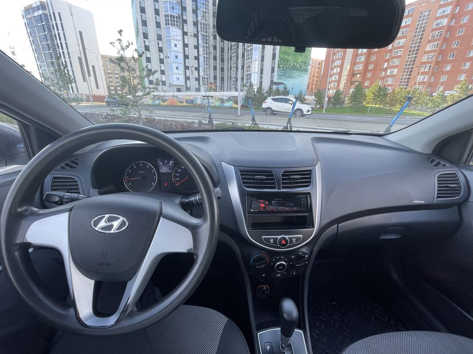 Автомобиль Hyundai Accent HB