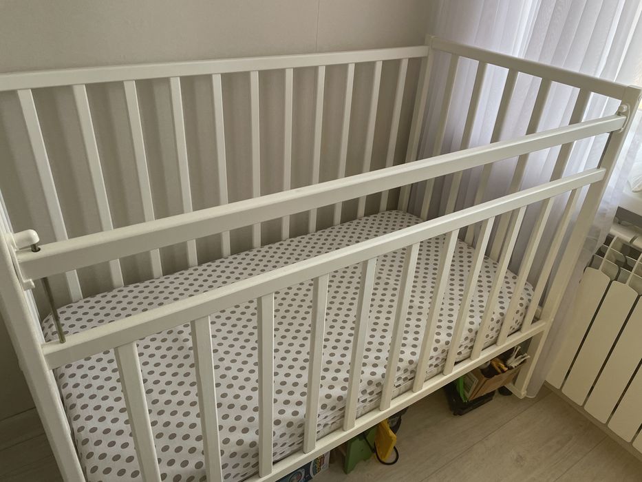 Детская кроватка