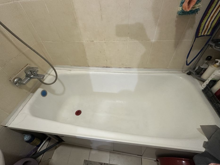 Продам ванну , раковину , унитаз