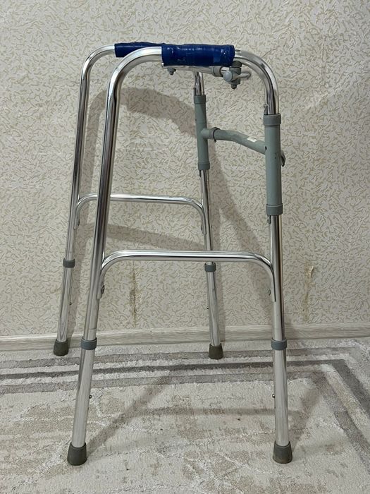 Ходунок для взрослых