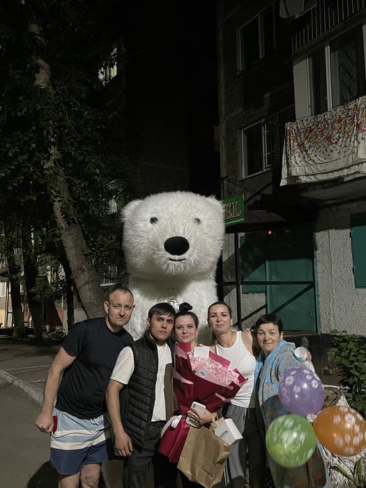 Белый мишка и Горилла