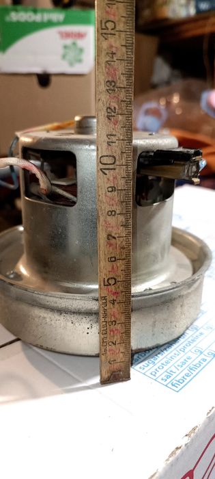 Motor aspirator modelul din imagine