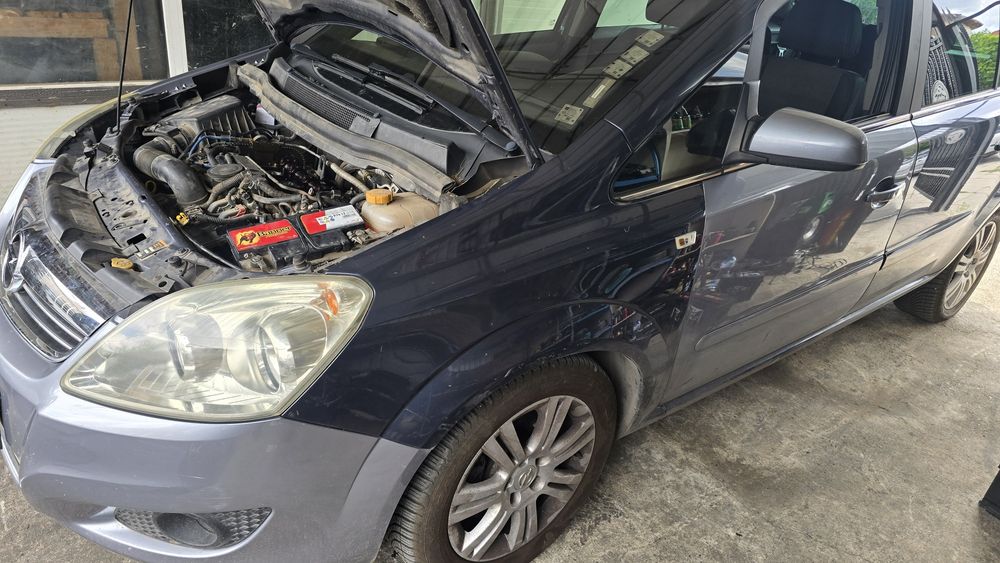 Opel Zafira B на части  2.2  бензин