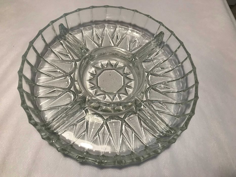 Кристални фруктиери, ордьоври, подноси.
