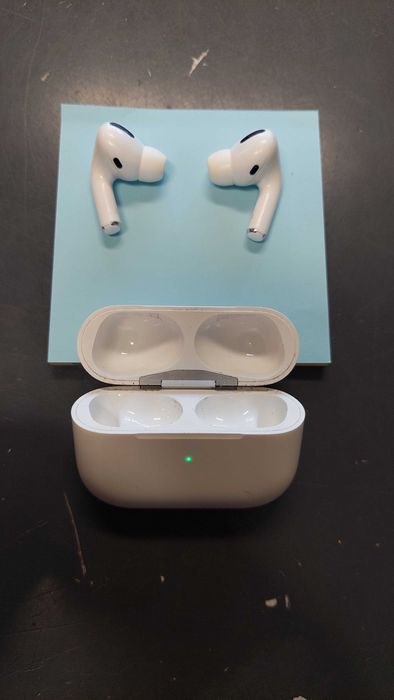 Слушалки Apple Airpods PRO Gen 2