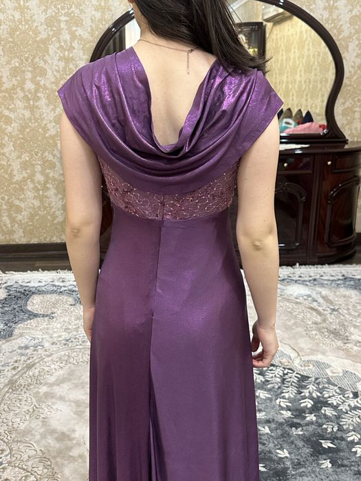 Платье вечернее