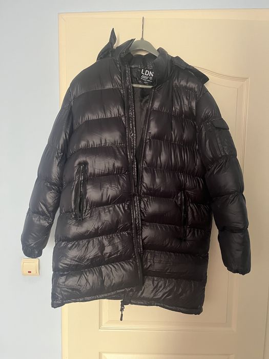 Geaca lunga culoare neagra