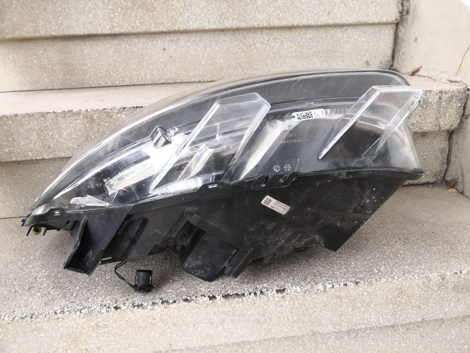 Фар Citroen Jumpy десен/Фар Ситроен Джъмпи Оригинален