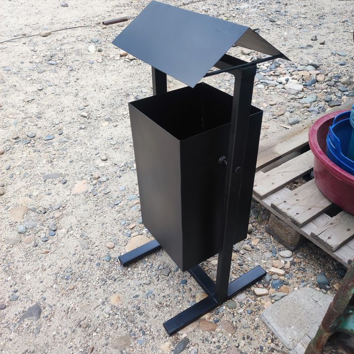 Урна металлическая