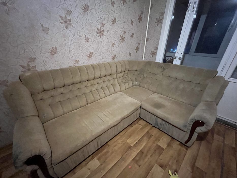 Диван угловой.        .     .       .