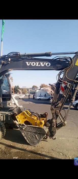 Экскаватор хизмати