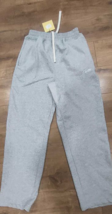 Комплект сиви долнище и блуза HMP