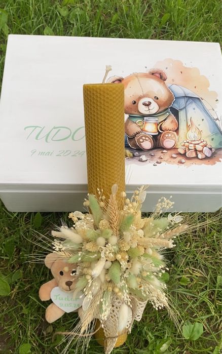 Trusou de botez, personalizat, in cufar din lemn + lumanare botez