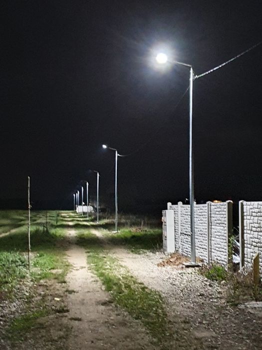 Loturi  de casa   cu utilități gaze curent apa și canalizare