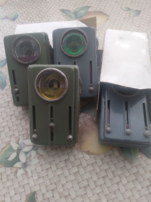 Фенерче - 4 ри цвята.