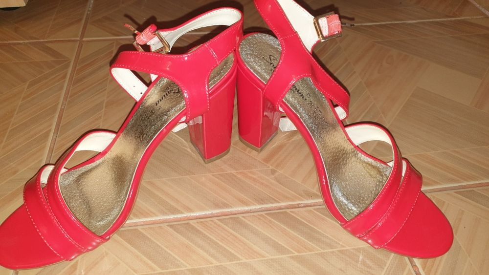 Sandale din piele Solla Donna