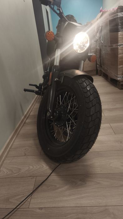 Vând indian scout bobber 271 km de 1200