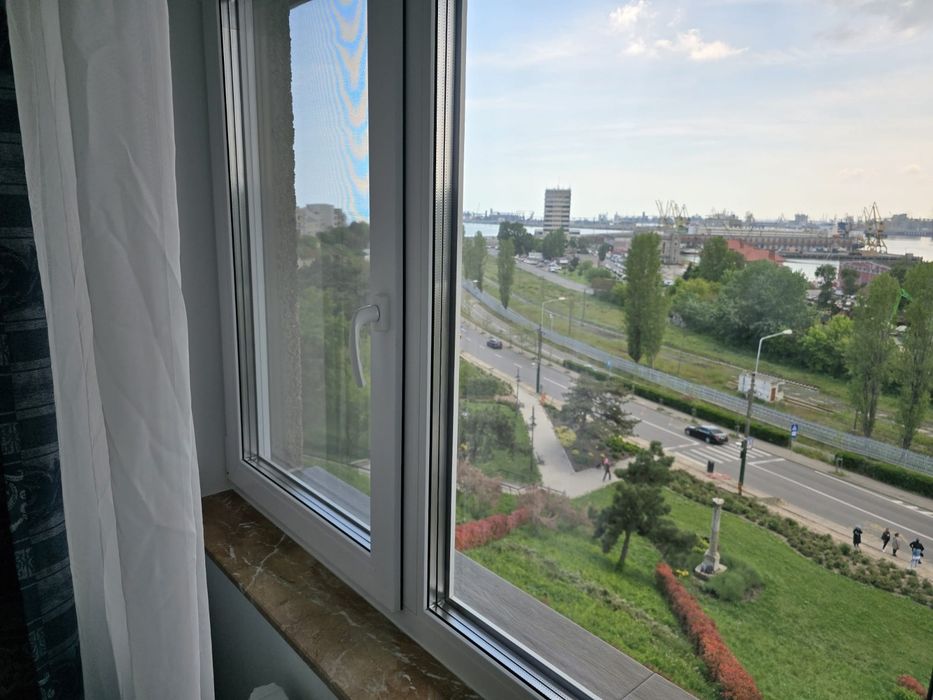 Inchiriez apartament