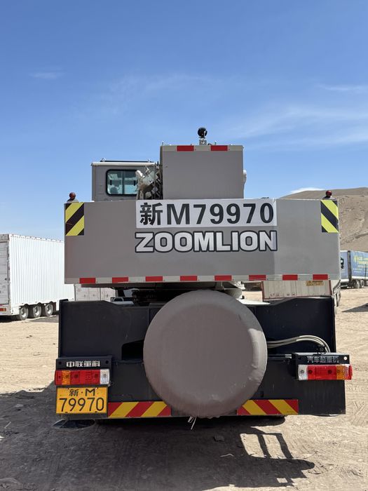 Avtokran ZOOMLION 251V model
