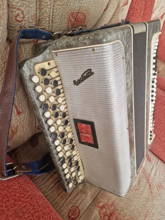 Продам баян Киров